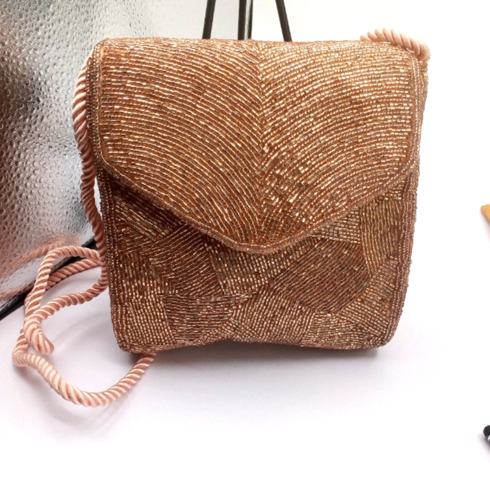 Champagne LT. Pink Clutch